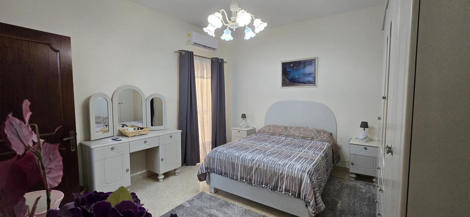 Lourdes House 公寓